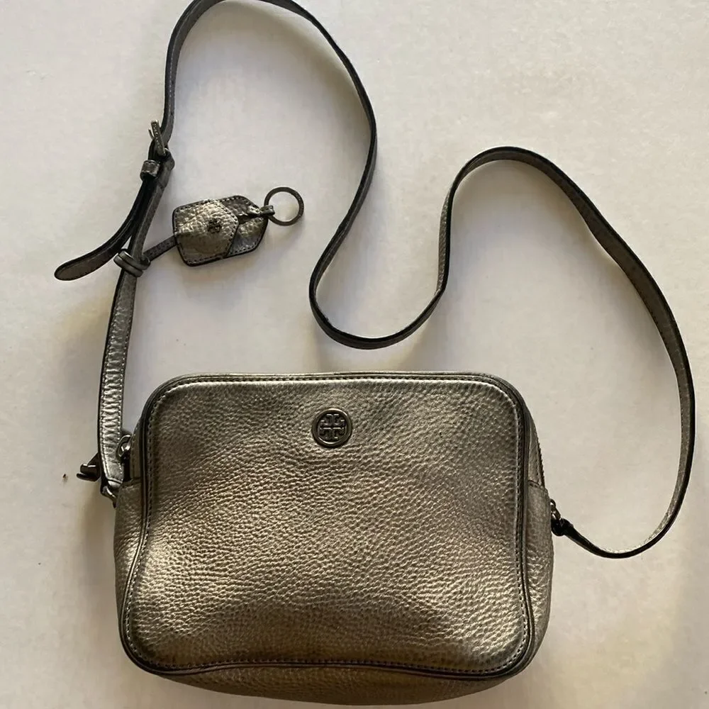 TORY BURCH Double Zipper Metallic Pebbled Leather Shoulder Bag